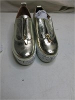 Brocades Leather Shoes Size 5 Dore Gold