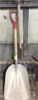Silage fork & aluminum shovel
