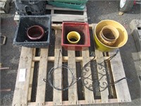 (6) Flower Pots & (2) Plant Stands