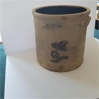 ANTIQUE CROCK 12" x 12"