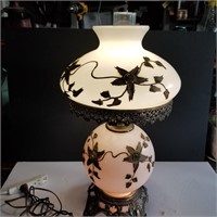 ANTIQUE GONE WITH THE WIND ELECTRIC LAMP
