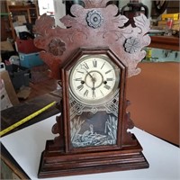 ANTQUE 1900,s WATERBURY CLOCK CO. OAK MANTEL & KEY