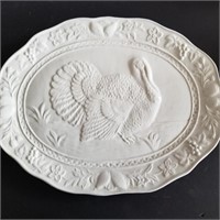 WHITE PLATTER WITH EMBOSSED TURKEY