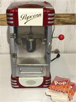 Small popcorn machine