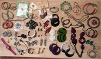 Large costume jewelry lot, mostly earrings