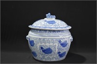 Large Blue & White Chinese Porcelain Ginger Jar