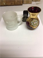 Grog coffee mug, ornate vase and box