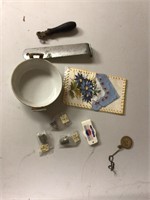 Group of misc vintage items
