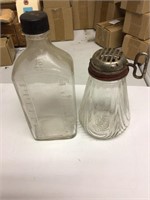 Nut grinder & Duriglas Illinois bottle