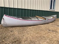 1998 Alumacraft 15' Canoe