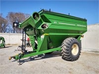 J&M 875 Grain Cart