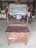 Vintage Dresser/Commode