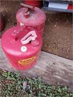 2 NICE GAS CANS