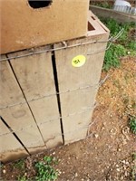 SMALL WOOD CRATE