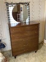 Vintage dresser, 5 drawers, in excellent