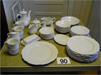 46 pc. Stoneware set