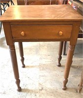 Early Walnut 1 drawer table