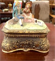 Early Victorian Musical Jewelry box does work