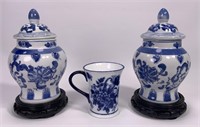 Pr. Oriental rose jars, teak bases, 9" tall / blue