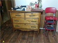 Oak Antique Dresser 42"x19"x23"