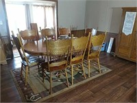 Oak Table & 8 Chairs