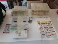 Fishing Gear in Divider Boxes w/Bag