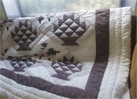 Brown / White Comforter