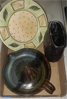 Stone Ware Juicer, Green Plate, Other