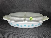PYREX SNOWFLAKE 1 1/2 QT COVERED CASSEROLE DISH