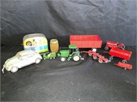 LOT OF ASSORTED FARM AND VINTAGE TOYS AND BANKS