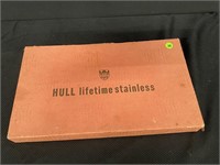 HULL LIFETIME STAINLESS 28 PC SILVERWARE SET