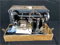 NECCHI VINTAGE SEWING MACHINE WITH CASE & ACCES.