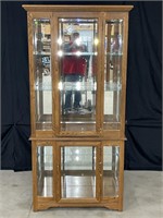 LEICK LIGHTED GLASS CURIO CABINET
