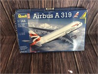 Revell Airbus A319 1:144 model kit