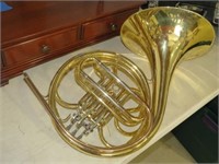 Yamaha French Horn, in Case 12" Bell Some Denting