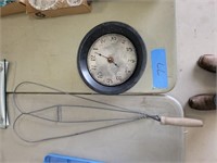 Graniteware Clock & Rug Beater Clock – 10” Dia
