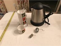 Electric Kettle With Mugs & Steepers