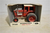 Case International 1568 Collectible Toy Tractor