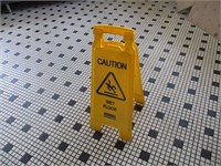 Bid X 2 : Wet Floor Signs