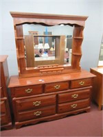 Broyhill 7 drawer dresser with mirror 77"x58"x17"