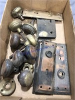 OLD DOORKNOBS AND DOOR HARDWARE