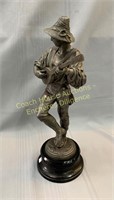 Bronze figurine, unsigned, non signé 16 "