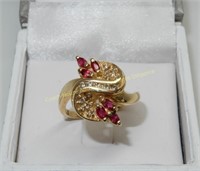 14K Gold ruby and diamond ring, Bague en or 14K