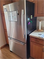 Whirlpool stainless fridge