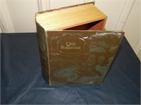 Uncommon Kentucy History Book Box - Hideaway