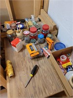 Contents of nails, screws and misc