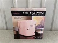 Retro Mini Thermoelectric Cooler