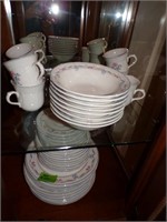 Newcor Stoneware Dish set