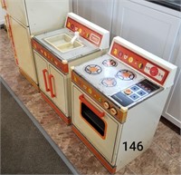 Rare 1970s Wolverine Tin Kitchen Set