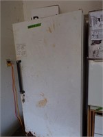 Upright garage Freezer-works